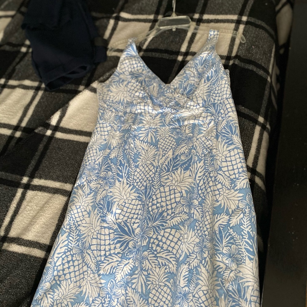 Vineyard vines blue pineapple dress